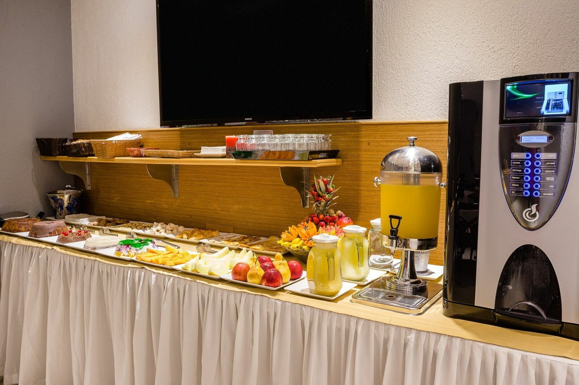 Vox Hotel ساو جواو دي ميريتي المظهر الخارجي الصورة