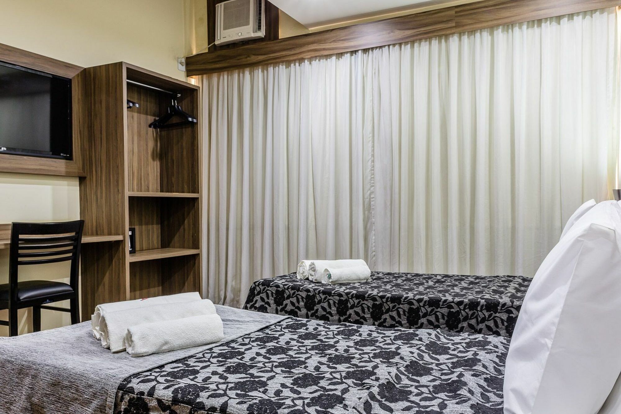 Vox Hotel ساو جواو دي ميريتي المظهر الخارجي الصورة